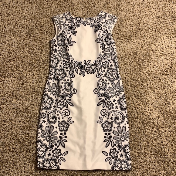 madison leigh Dresses & Skirts - Madison Leigh White Dress with Black details